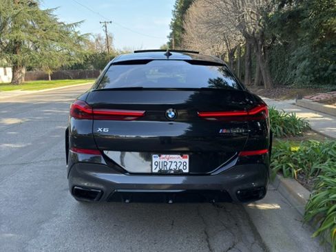 Used 2021 BMW X6 M50i w/ Executive Package image 12