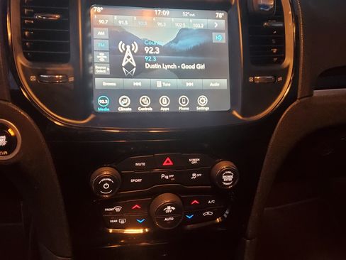 Used 2021 Chrysler 300 S image 14