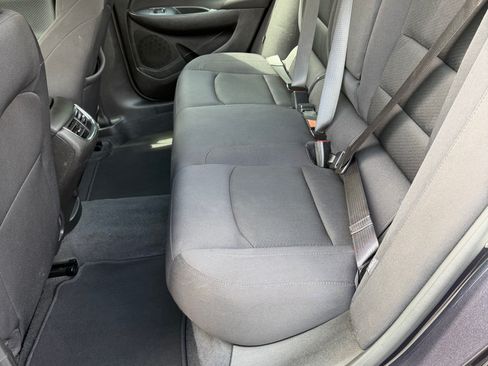Used 2023 Chevrolet Malibu LT FWD image 13