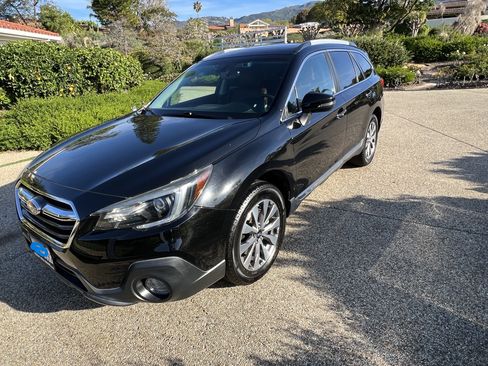 Used 2019 Subaru Outback 3.6R Touring w/ Popular Package #3A image 2