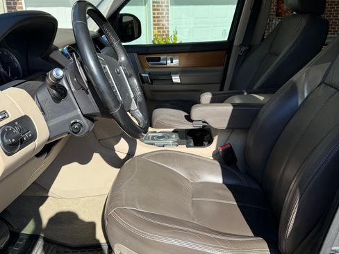 Used 2014 Land Rover LR4 HSE LUX image 13