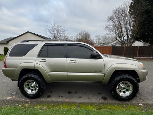 Used 2005 Toyota 4Runner Sport image 6