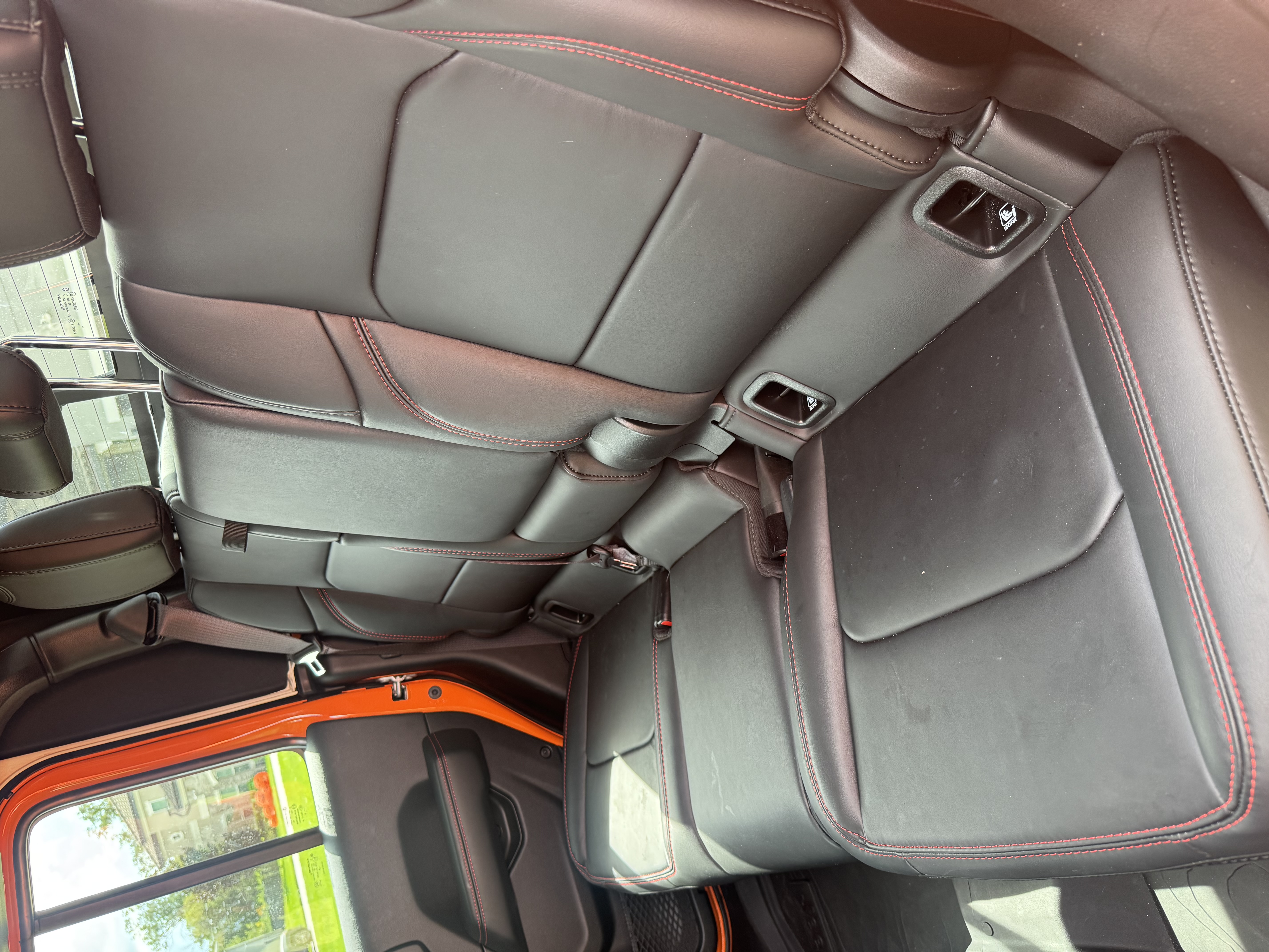Used 2025 Jeep Gladiator Rubicon AWD/4WD image 25