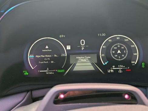 Used 2024 Lexus TX 500h AWD w/ Technology Package image 17