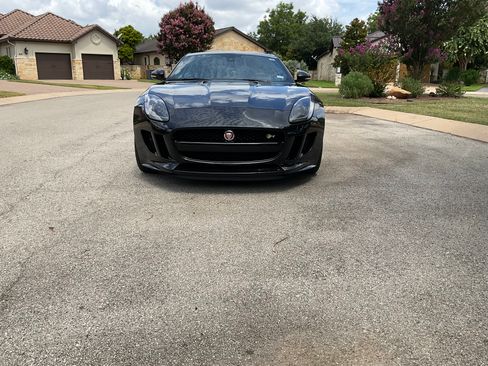 Used 2015 Jaguar F-TYPE R RWD image 6