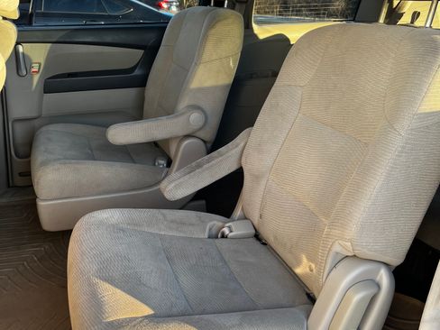 Used 2013 Honda Odyssey LX image 10