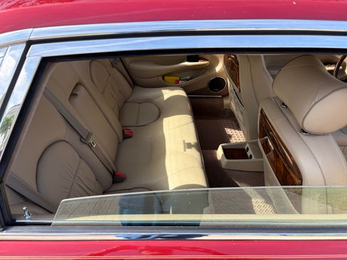 Used 2000 Jaguar XJ Vanden Plas image 19