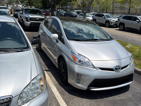 Used 2012 Toyota Prius Three FWD image 15
