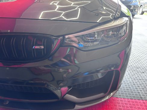 Used 2018 BMW M3 RWD image 2