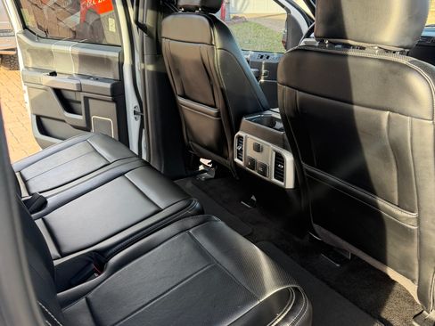 Used 2018 Ford F150 Lariat image 6