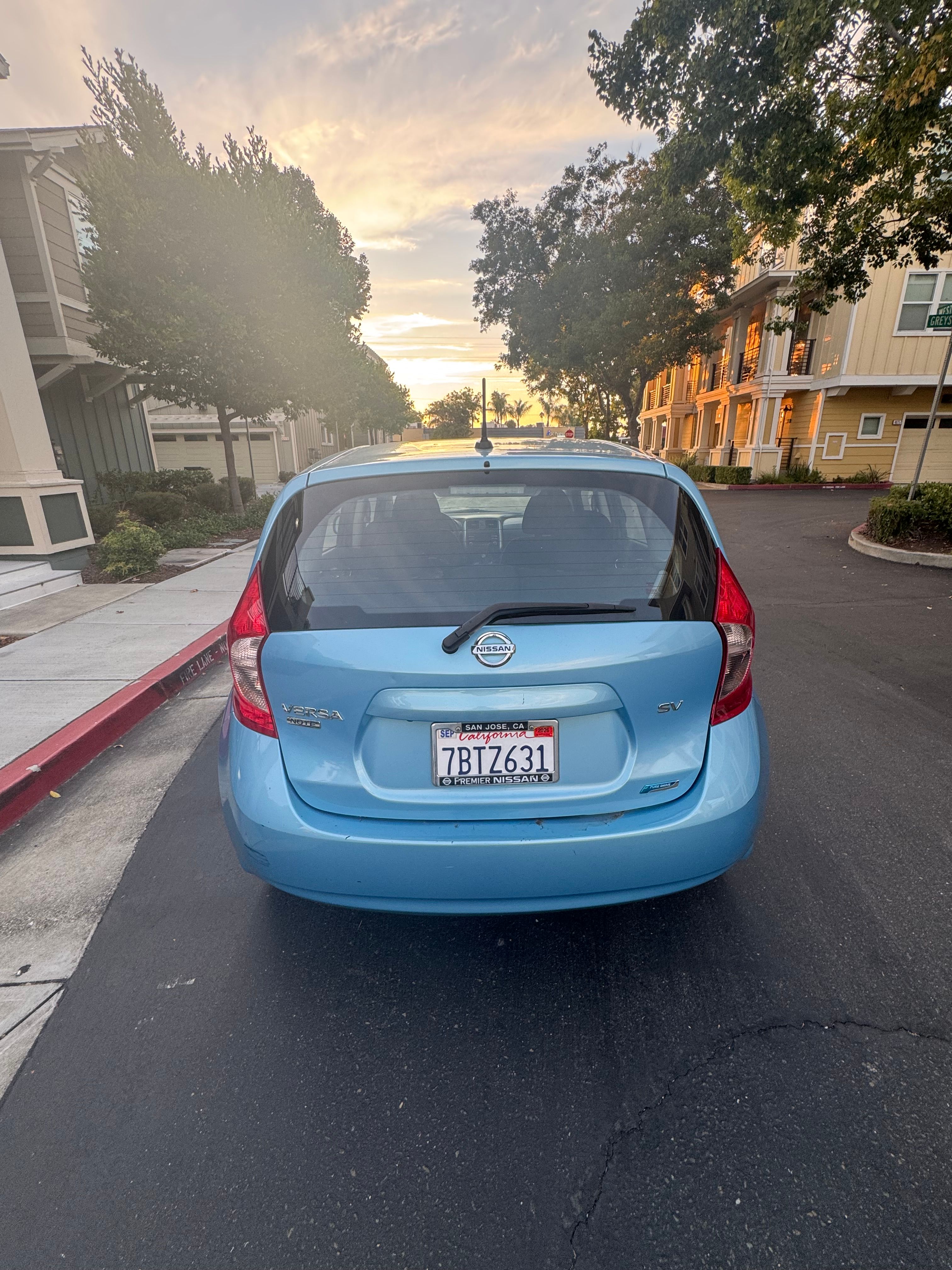 Used 2014 Nissan Versa Note SV w/ Convenience Package FWD image 5