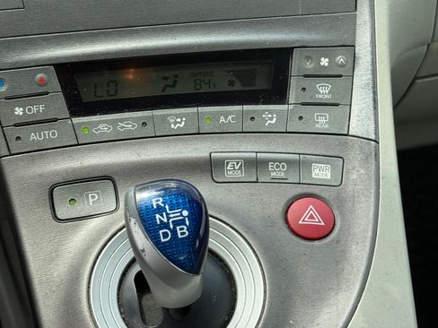 Used 2013 Toyota Prius Two image 14