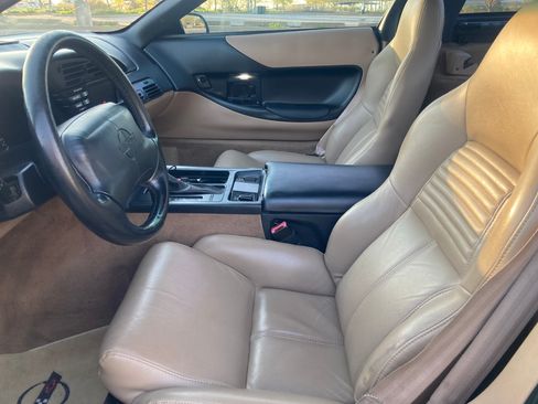 Used 1996 Chevrolet Corvette Coupe image 11