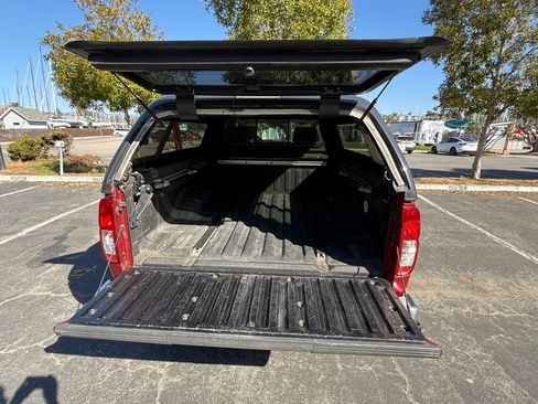Used 2008 Nissan Frontier SE w/ SE Value Truck Pkg image 13
