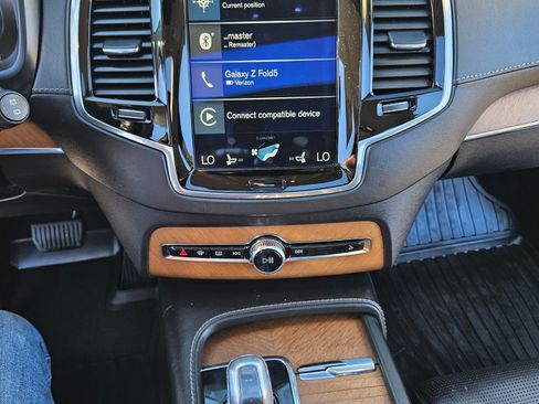 Used 2017 Volvo XC90 T8 Inscription w/ Luxury Package image 14