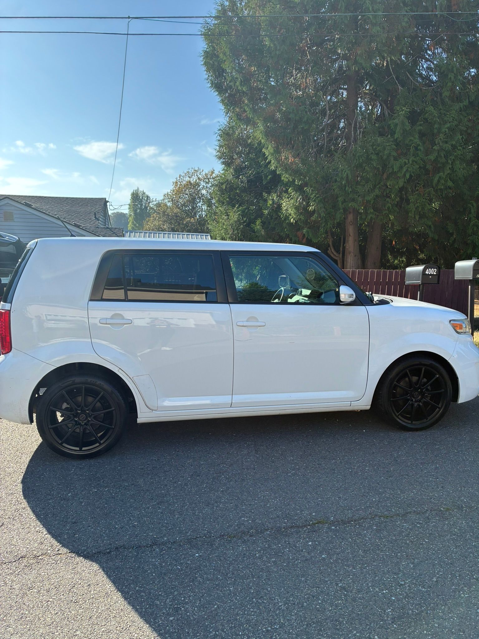 Used 2008 Scion xB FWD image 11