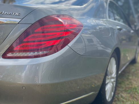 Used 2014 Mercedes-Benz S 550 Sedan image 4