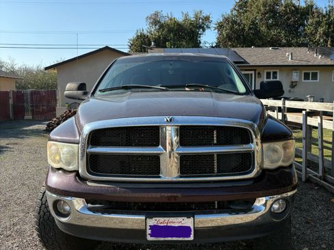 Used 2005 Dodge Ram 2500 Truck SLT w/ Quad Cab Big Horn Value Group image 2