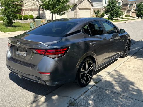 Used 2021 Nissan Sentra SR FWD image 8