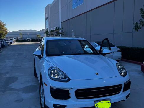 Used 2016 Porsche Cayenne image 6