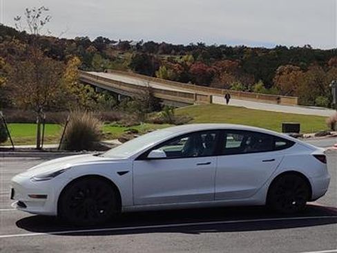Used 2023 Tesla Model 3 Performance image 1