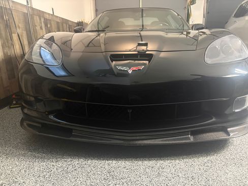 Used 2010 Chevrolet Corvette Grand Sport w/ Preferred Equipment Group RWD image 2
