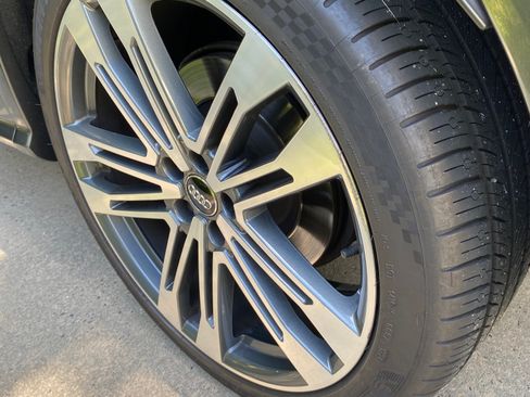 Used 2018 Audi SQ5 Prestige w/ Prestige Package AWD/4WD image 14