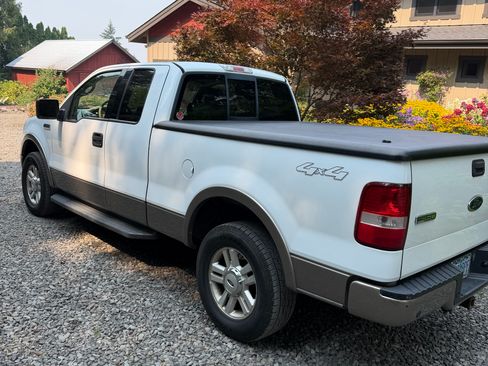 Used 2004 Ford F150 Lariat AWD/4WD image 4