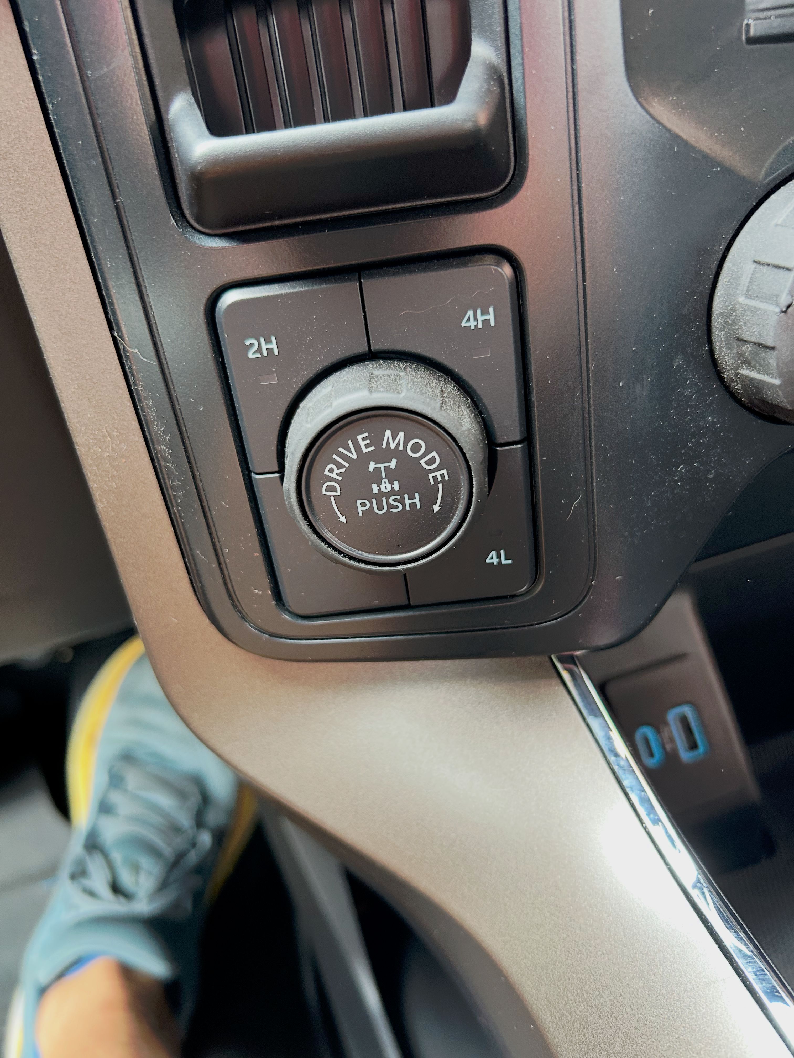 Used 2024 Ford F150 STX w/ Equipment Group 201A FX4 AWD/4WD image 28