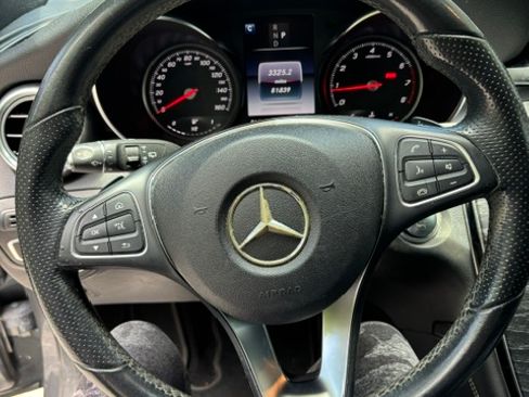 Used 2018 Mercedes-Benz GLC 300 image 13