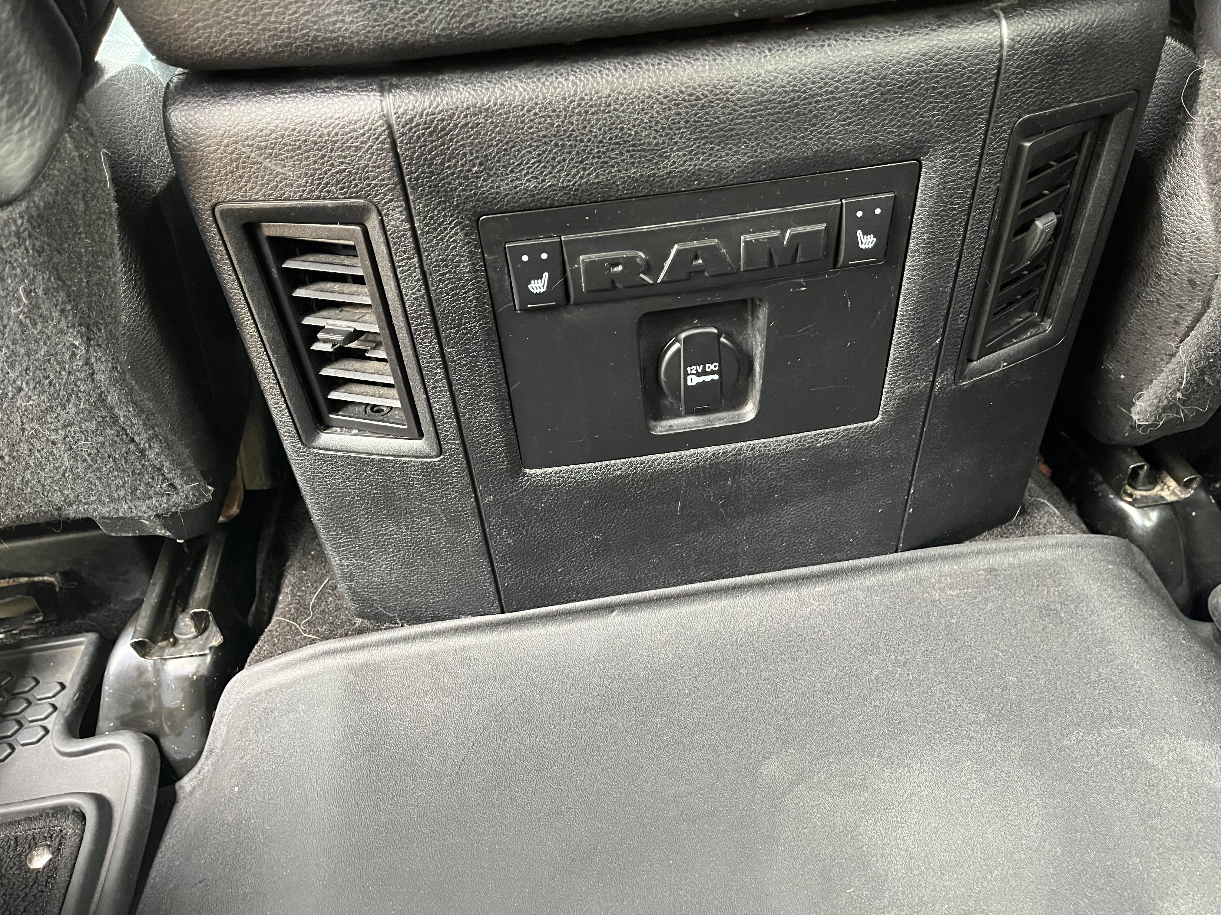 Used 2013 RAM 1500 Limited AWD/4WD image 19