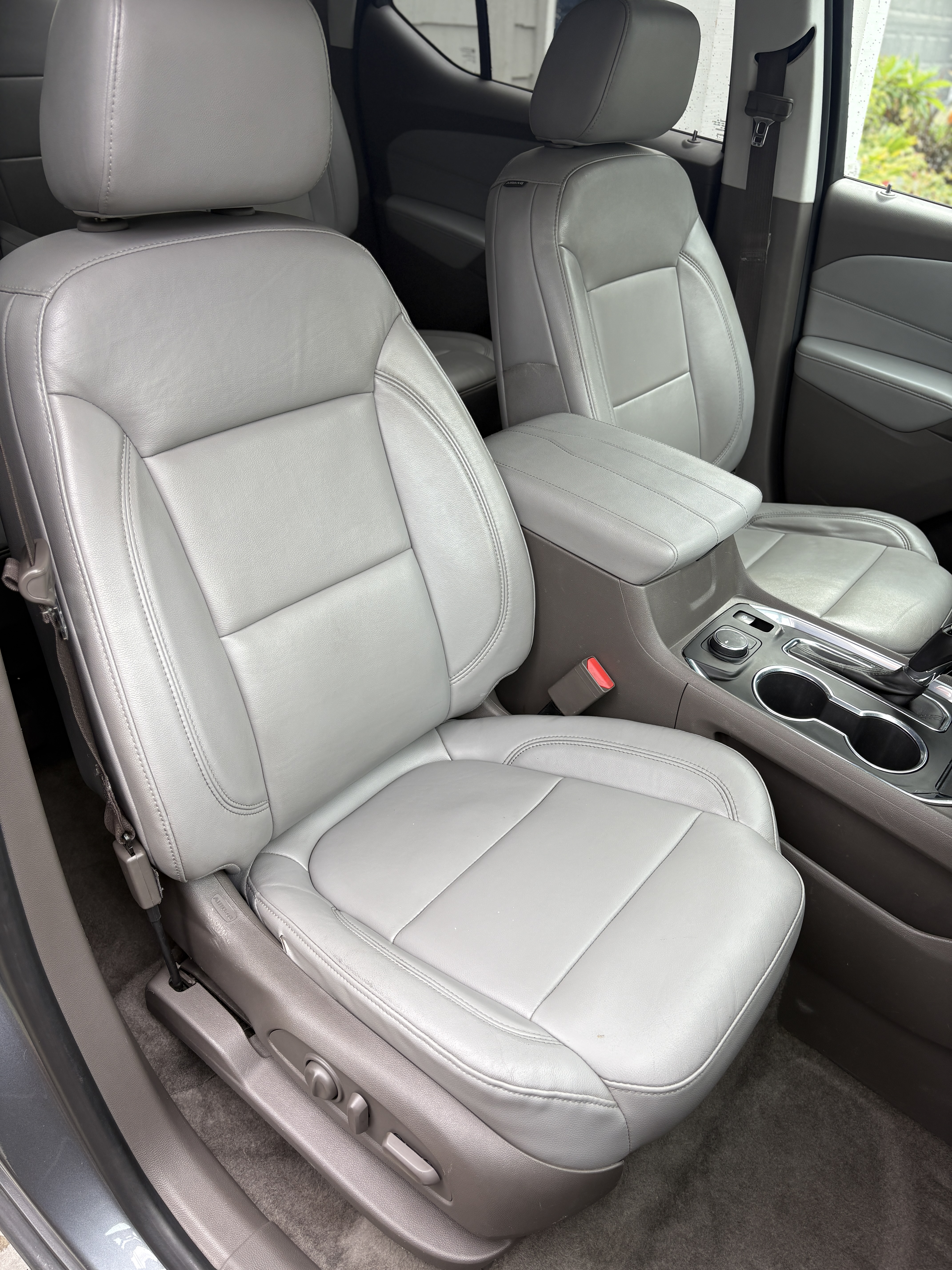 Used 2018 Chevrolet Traverse LT FWD image 22