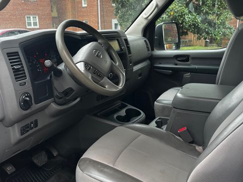 Used 2020 Nissan NV 2500 SV w/ Navigation Package RWD image 14