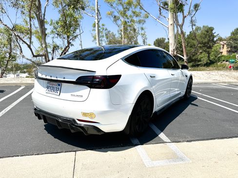 Used 2020 Tesla Model 3 Performance image 12