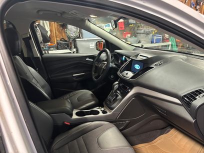 Used 2016 Ford Escape SE w/ SE Chrome Package