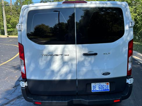 Used 2015 Ford Transit 150 XLT RWD image 6