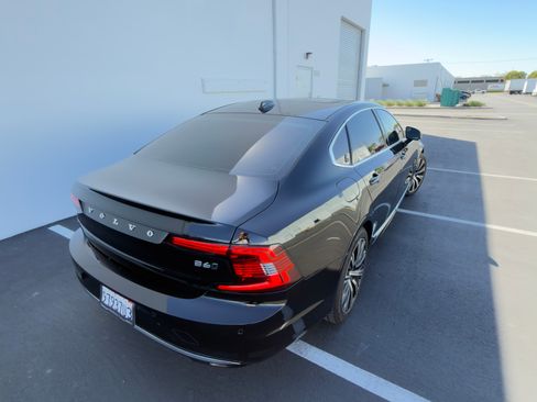 Used 2023 Volvo S90 B6 Plus image 6