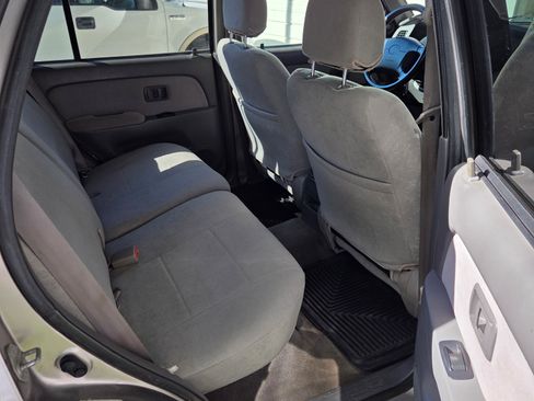 Used 2001 Toyota 4Runner SR5 image 15