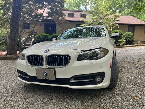 Used 2015 BMW 528i xDrive Sedan AWD/4WD image 7