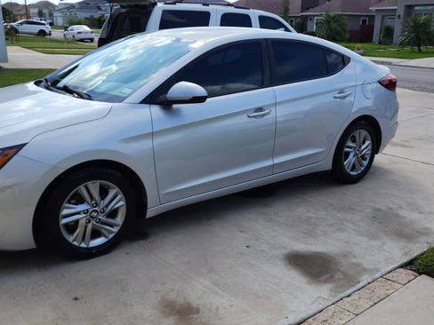 Used 2019 Hyundai Elantra SEL w/ Cargo Package image 1