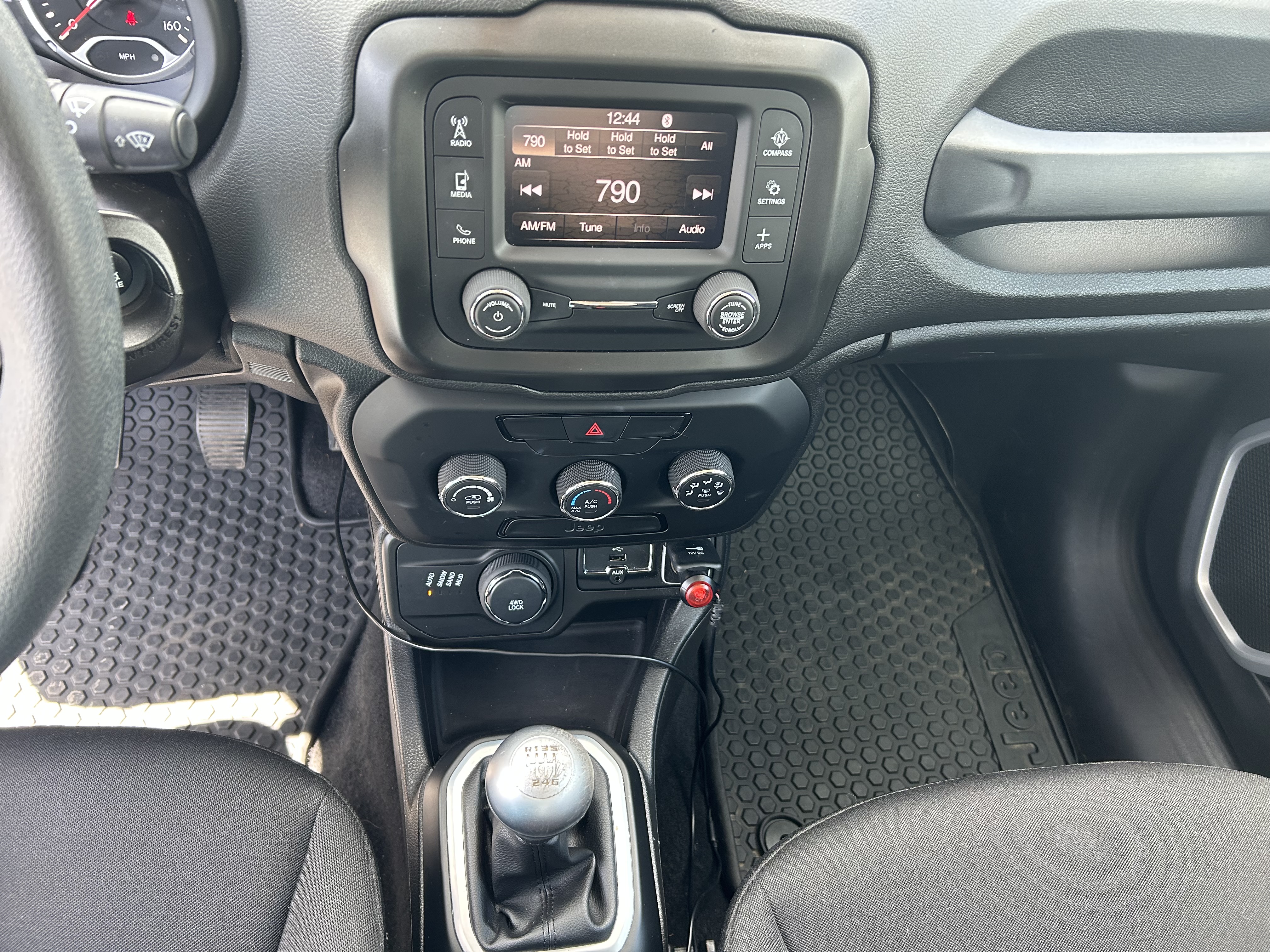 Used 2018 Jeep Renegade Sport w/ Power & Air Group AWD/4WD image 8