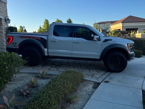 Used 2023 Ford F150 Raptor image 10