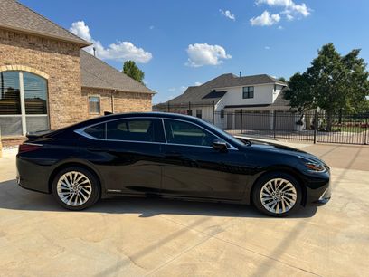 Used 2019 Lexus ES 300h Ultra Luxury