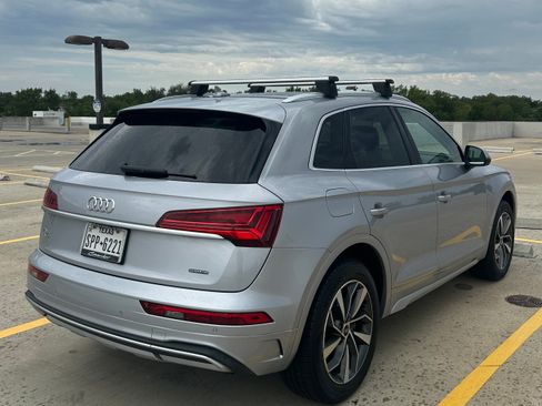 Used 2021 Audi Q5 2.0T Premium w/ Convenience Package image 9