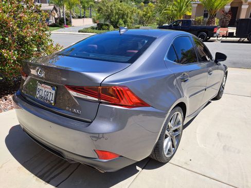 Used 2019 Lexus IS 300 F Sport w/ F Sport Package image 5