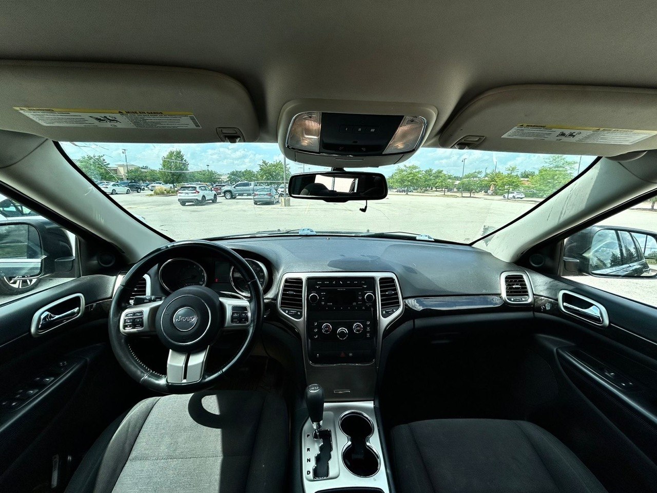 Used 2011 Jeep Grand Cherokee Laredo w/ Security & Convenience Group AWD/4WD image 5