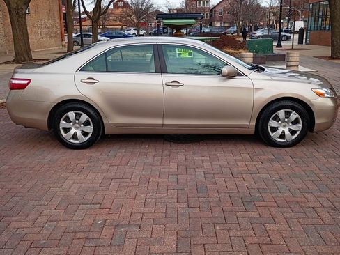 Used 2007 Toyota Camry LE image 6