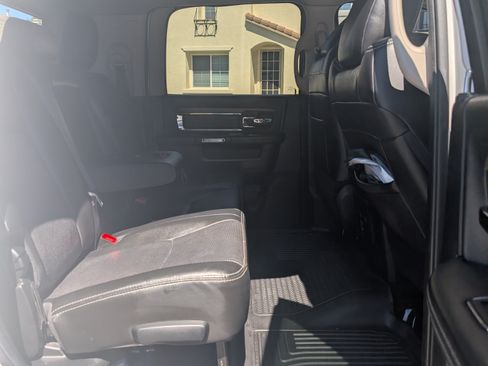 Used 2015 RAM 2500 Laramie image 15