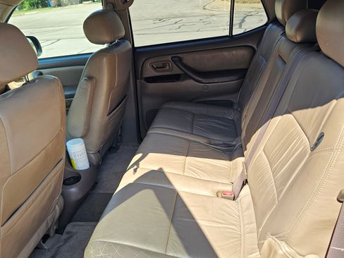 Used 2004 Toyota Sequoia SR5 RWD image 16