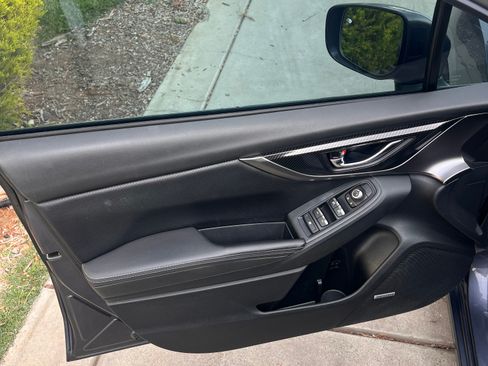 Used 2017 Subaru Impreza 2.0i Limited image 19